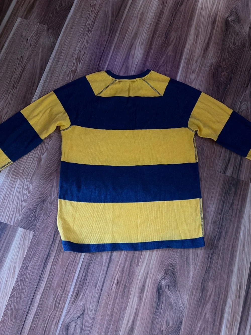 Rocawear shirt men’s large